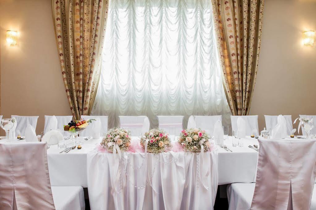 Hotel Panorama Ostrowiec Świętokrzyski Eksteriør bilde