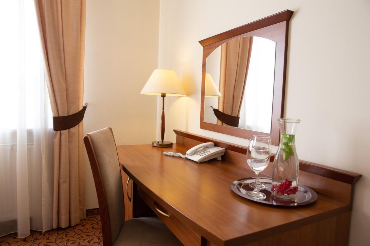 Hotel Panorama Ostrowiec Świętokrzyski Eksteriør bilde